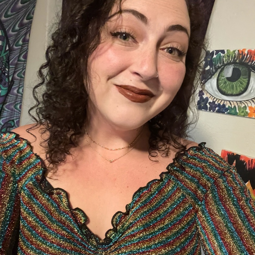 Meet your Posher, April